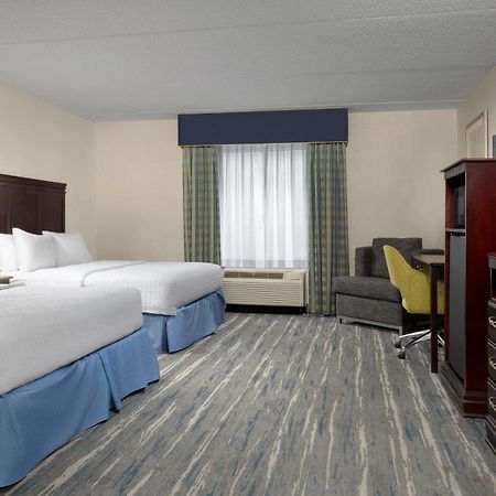 Hampton Inn Syracuse Clay Liverpool Bagian luar foto