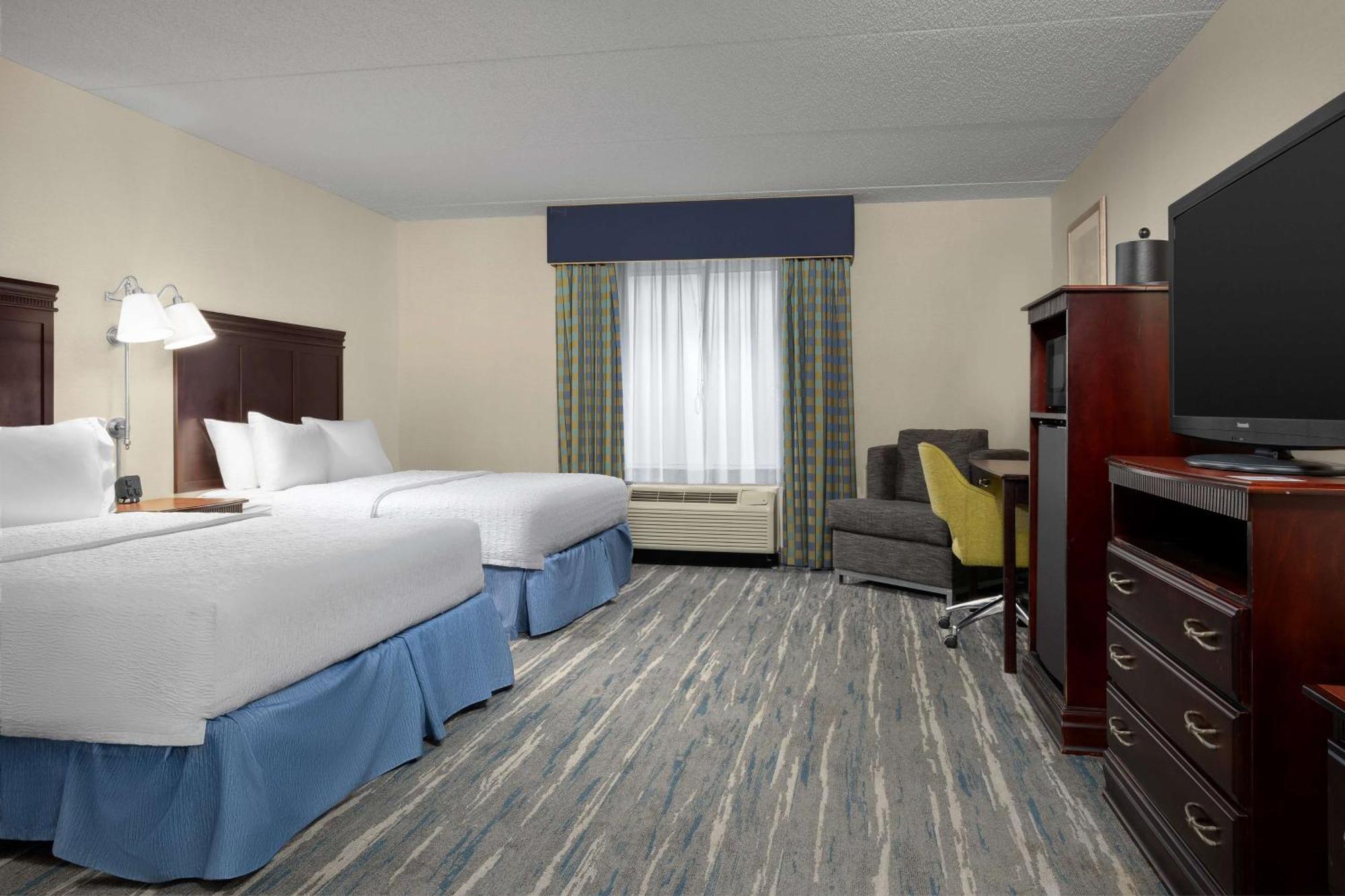 Hampton Inn Syracuse Clay Liverpool Bagian luar foto